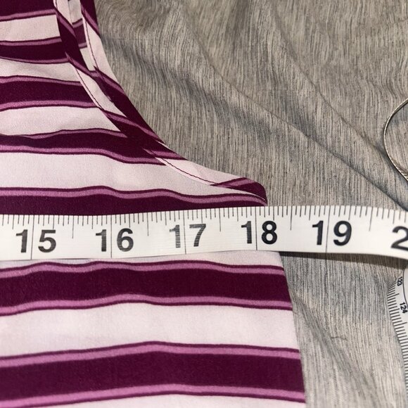 Loft Purple And White Striped Pullover Sleeveless Pleated Scoop Neck Top Small - Picture 8 of 8
